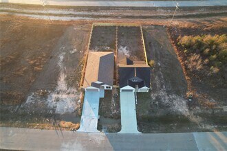 11141 Rd 5503 in Cleveland, TX - Building Photo - Building Photo