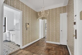 157 W 79th St in New York, NY - Building Photo - Building Photo