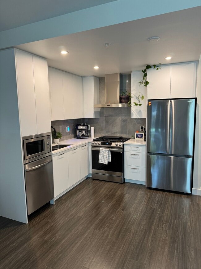 property at 31900 Raven Av