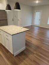 10 Berkshire Rd in West Hartford, CT - Building Photo - Building Photo