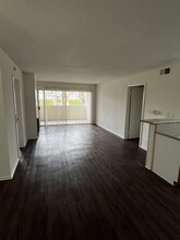4740 Warner Ave in Huntington Beach, CA - Building Photo - Building Photo