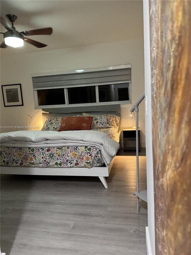 8956 Collins Ave in Surfside, FL - Building Photo - Building Photo