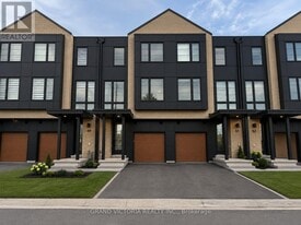 2273 Turnberry Rd in Burlington, ON - Building Photo