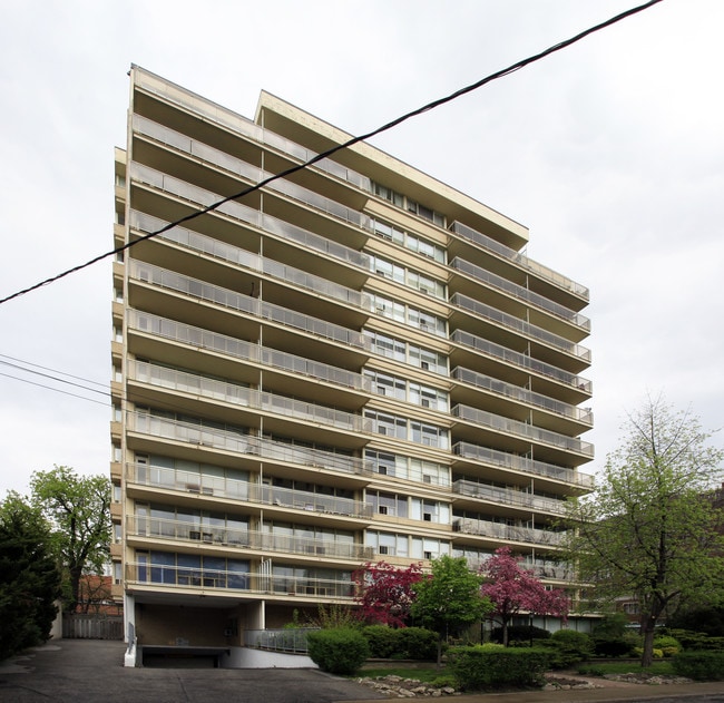 Balmoral Terrace in Toronto, ON - Building Photo - Building Photo