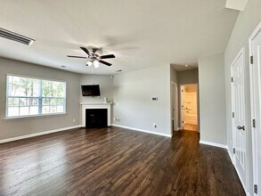 2227 Apple Glen Ln in Charlotte, NC - Building Photo - Building Photo