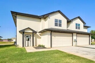 616 Abadan Dr in Edmond, OK - Building Photo - Building Photo