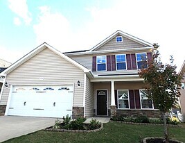 524 McCarthy Dr in Clayton, NC - Building Photo