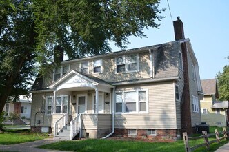 1300 E 12th St in Des Moines, IA - Building Photo - Building Photo