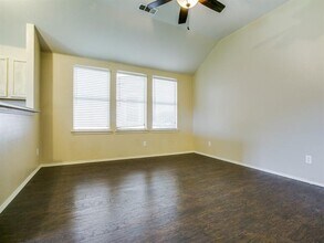 1223 Mockingbird Dr in Aubrey, TX - Building Photo - Building Photo