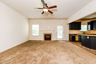 1112 Bowlin Dr in Locust Grove, GA - Building Photo - Building Photo