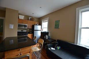 1 Roberts St, Unit 2 Apartments