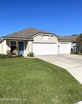 272 Jarama Cir in St. Augustine, FL - Building Photo