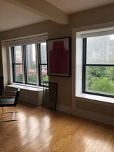 5300 S Shore Dr, Unit #74 in Chicago, IL - Building Photo - Building Photo