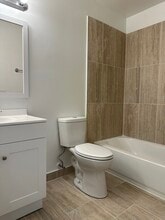 6019 Scotchwood Gln, Unit 201 in Orlando, FL - Building Photo - Building Photo