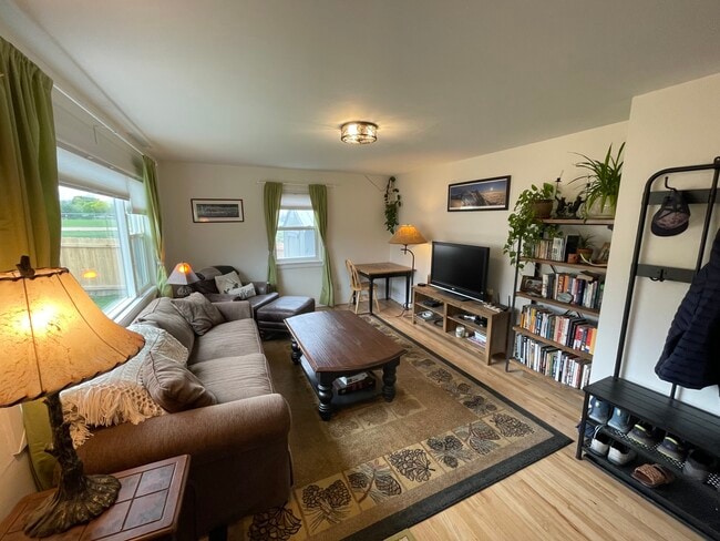 1240 Cannon St in Helena, MT - Foto de edificio - Building Photo