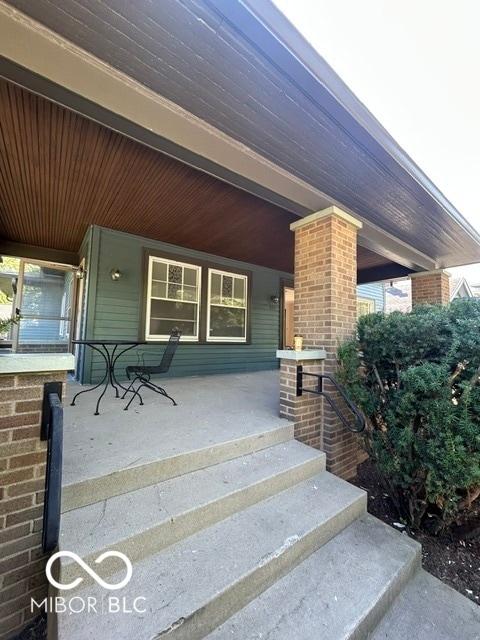 811 Dequincy St in Indianapolis, IN - Building Photo - Building Photo
