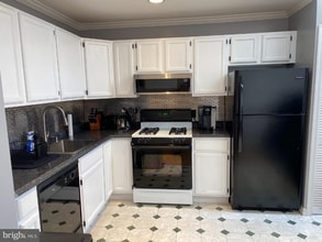 617 N Henry St in Alexandria, VA - Building Photo - Building Photo