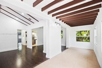 126 Florida Ave in Coral Gables, FL - Building Photo - Building Photo