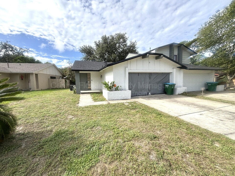 640 Macduff Ln in Winter Springs, FL - Building Photo