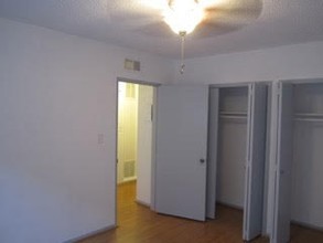 625 N Kings Rd in West Hollywood, CA - Building Photo - Building Photo