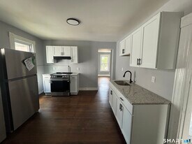 231 Goddard Ave in Bridgeport, CT - Building Photo