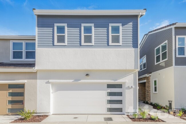 property at 10 Adella Pl