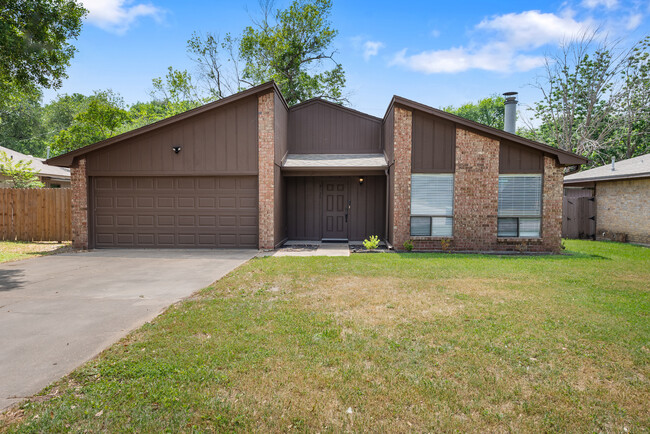 property at 4136 Willow Oak St
