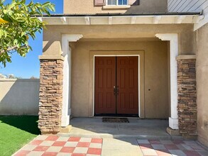 28610 Sugarite Canyon Dr in Moreno Valley, CA - Building Photo - Building Photo