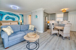 1030 Hickory Blvd in Bonita Springs, FL - Building Photo