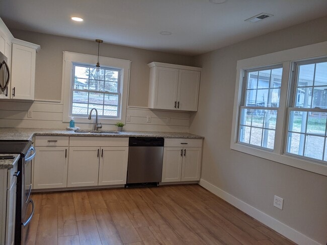 1603 Foxwood Dr in Garner, NC - Building Photo - Building Photo