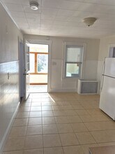 53 Melrose Ave in Lowell, MA - Building Photo - Building Photo