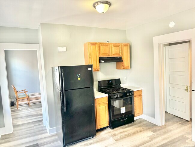 247 W Ivy St in New Haven, CT - Building Photo - Building Photo