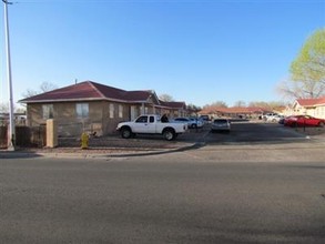 1007 La Joya St in Espanola, NM - Building Photo - Building Photo