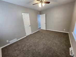 2049 34th St in Rock Island, IL - Building Photo - Building Photo