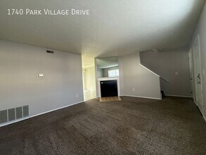 1740 Park Village Dr in Columbus, OH - Building Photo - Building Photo