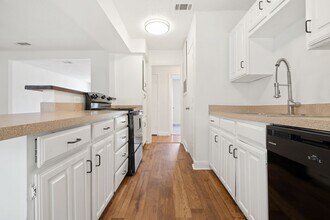 3021 Dupree St in Irving, TX - Building Photo - Building Photo