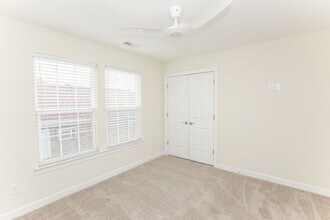 9628 9th Bay St in Norfolk, VA - Building Photo - Building Photo