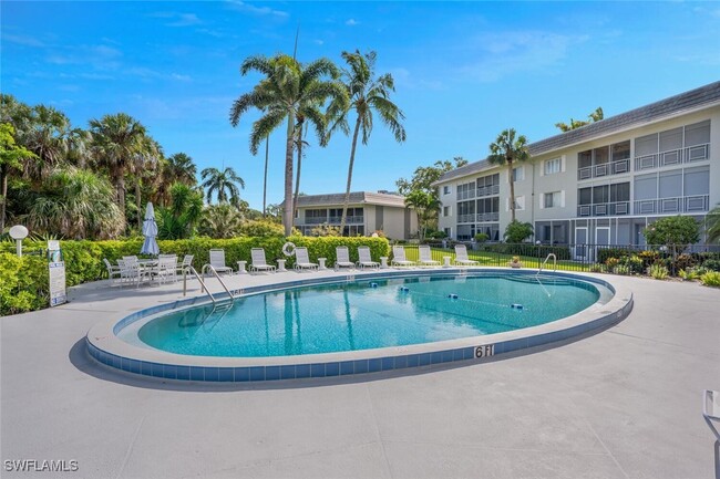 property at 215 Cypress Way E
