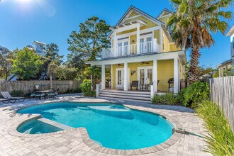 87 Barracuda St in Destin, FL - Foto de edificio - Building Photo