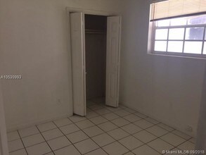 3183 Plaza St-Unit -. in Miami, FL - Building Photo - Building Photo