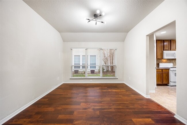 property at 15410 Redbud Dale Ct