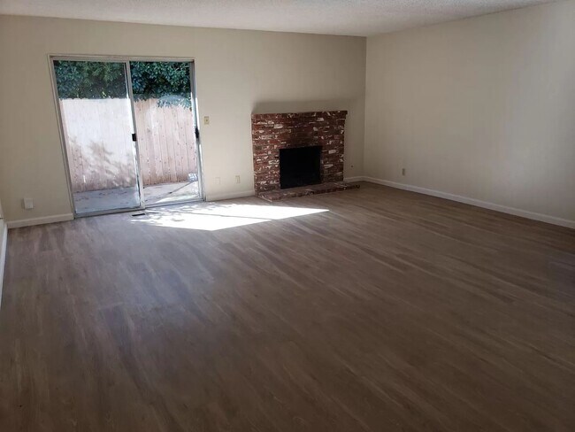 property at 1531 Downing Ave