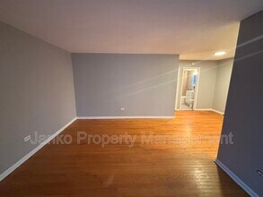 5003 Columbus Dr in Oak Lawn, IL - Building Photo - Building Photo