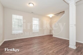 3969 Creekmoore Dr in Winston-Salem, NC - Foto de edificio - Building Photo