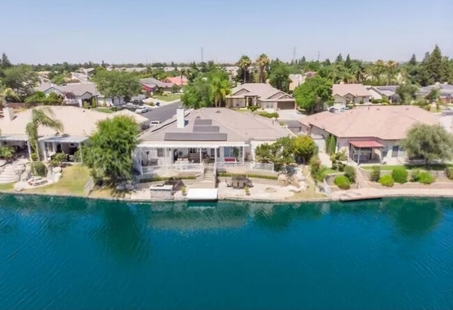 8309 Waterfield Dr in Bakersfield, CA - Building Photo - Building Photo