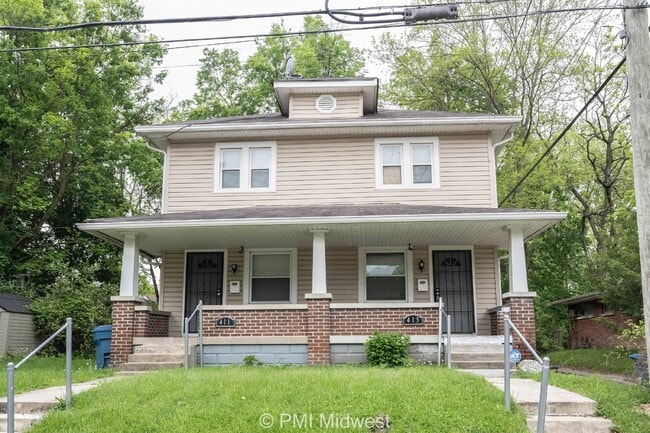 property at 413 W 40th St