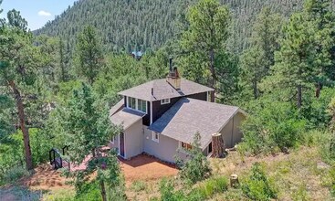 8255 Oak St in Cascade, CO - Building Photo - Building Photo