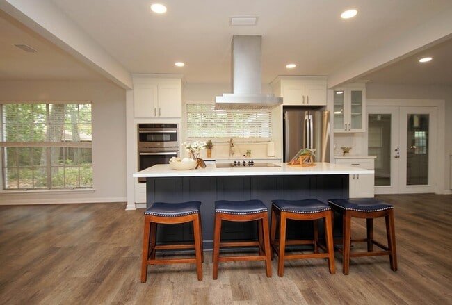 596 L Ombre Ct NE in Fort Walton Beach, FL - Building Photo - Building Photo