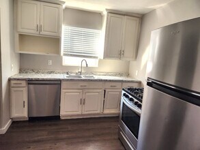 2521 E Willetta St in Phoenix, AZ - Building Photo - Building Photo