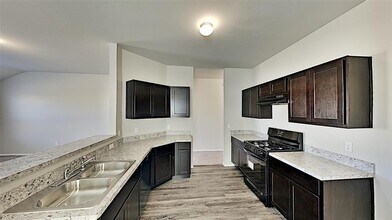 10509 NW 19th St in Yukon, OK - Building Photo - Building Photo